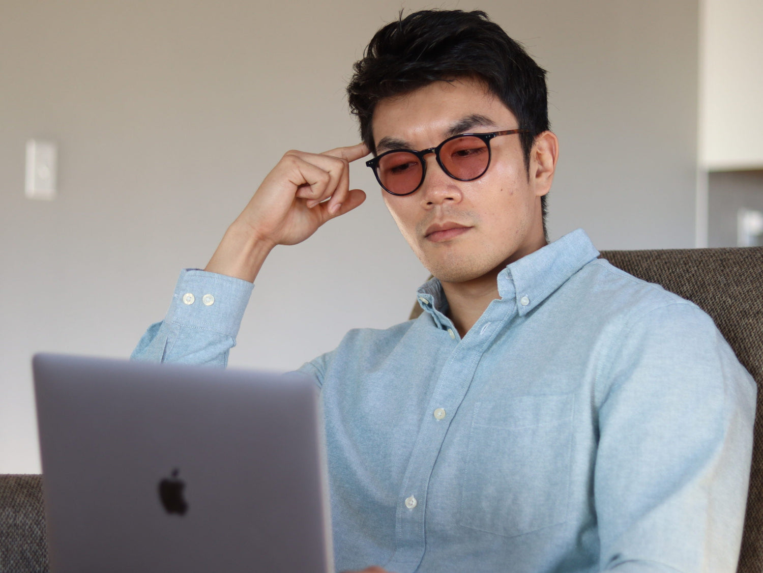 Blue Light Glasses for Migraine: Do They Help?
