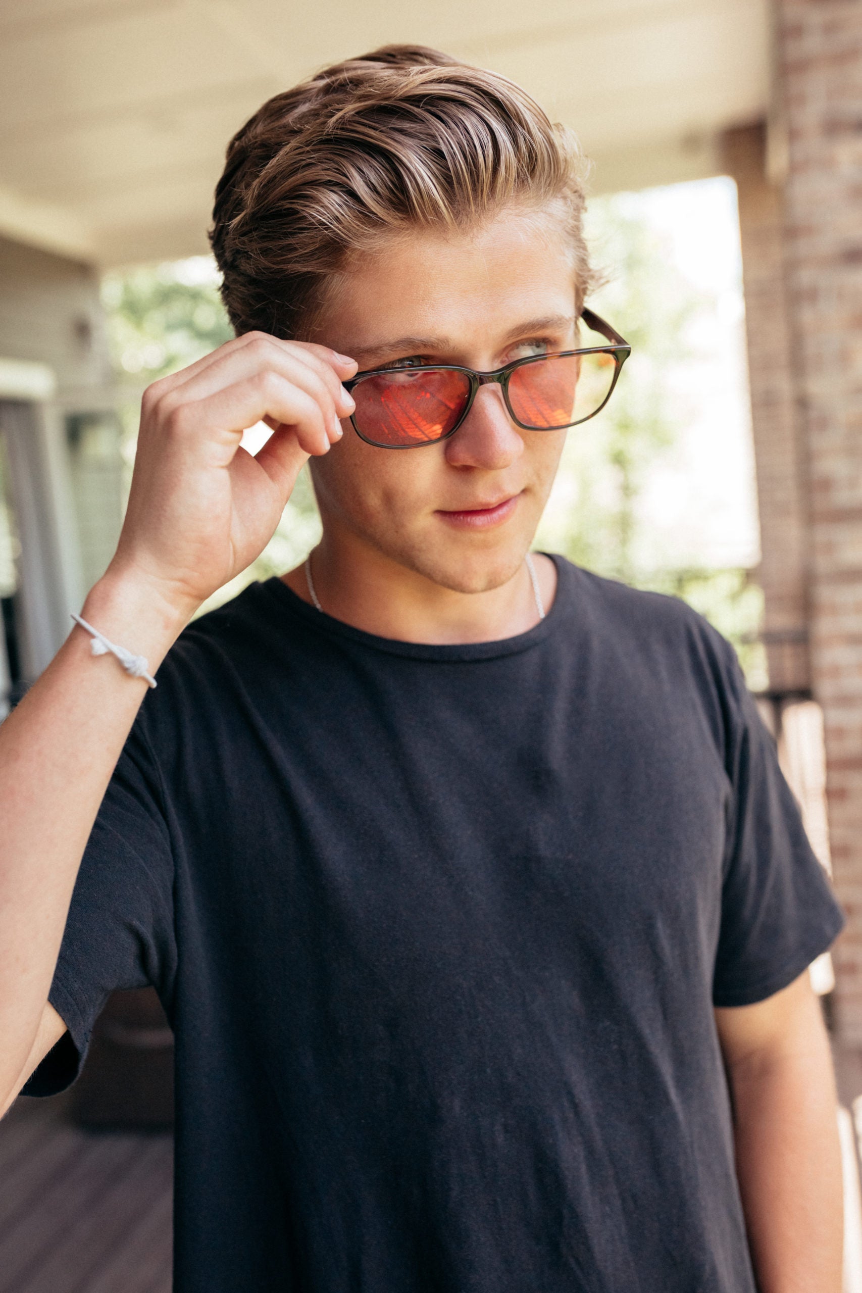 Features of Migraine Aura in Teenagers