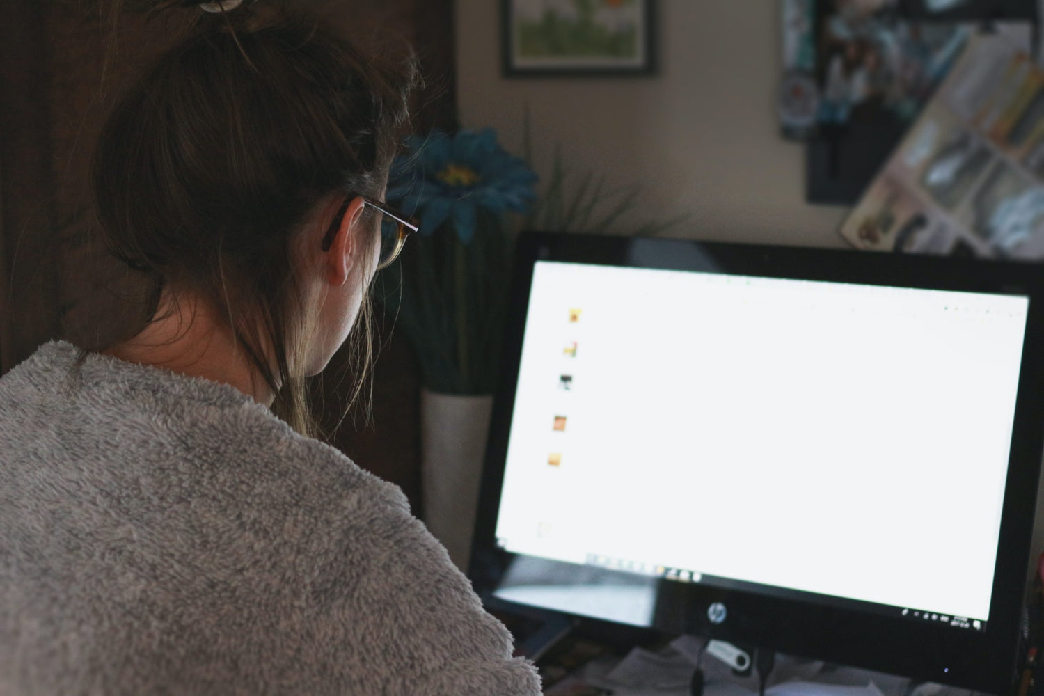 The Truth About Wearing Blue Light Glasses All Day