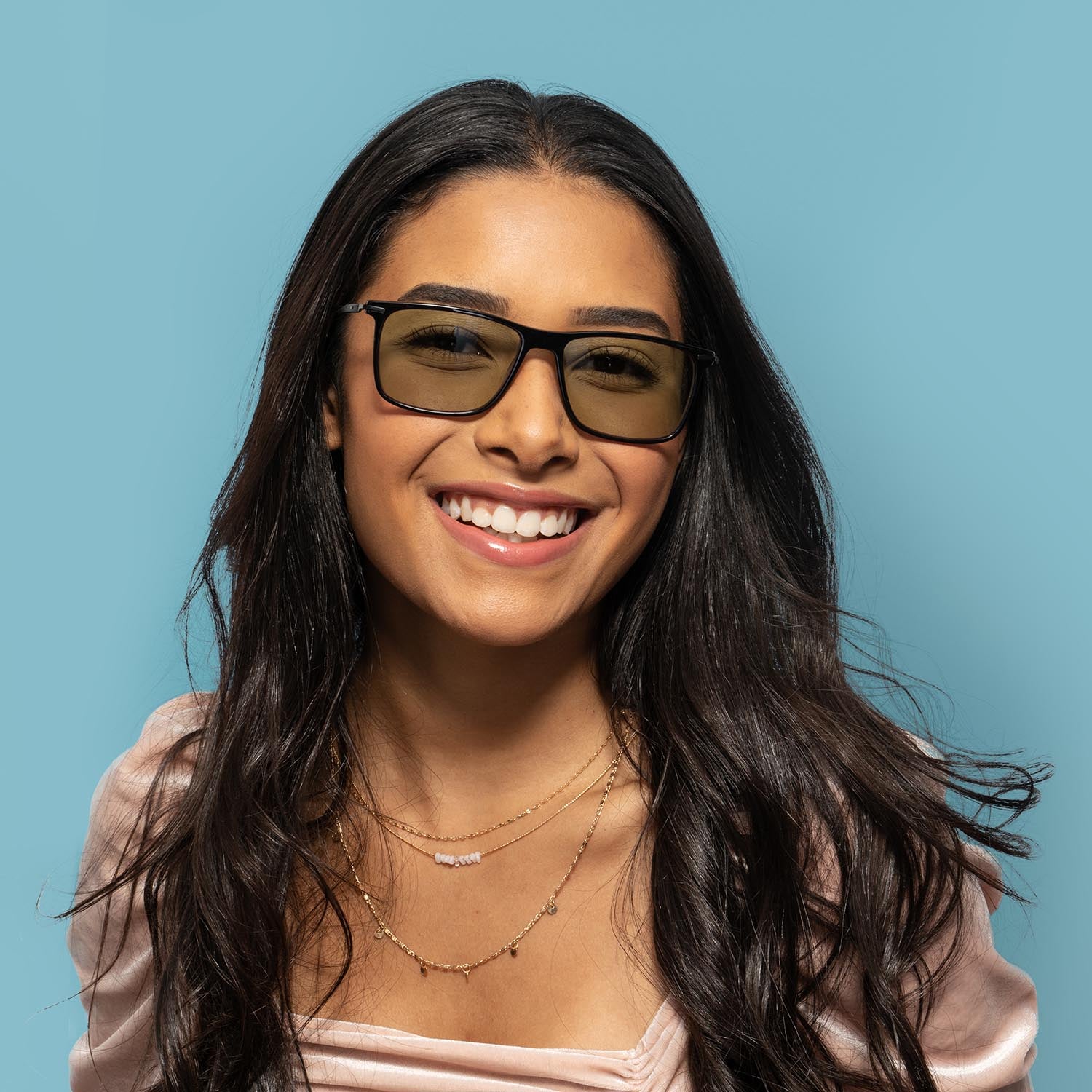 woman wearing axon optics rowan migraine glasses headshot