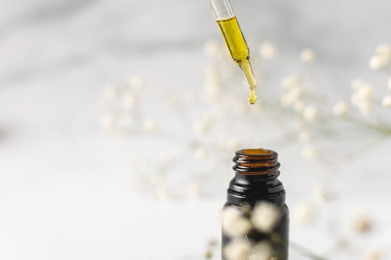 CBD Oil for Migraine: High Hopes (Don’t Get the Wrong Idea)
