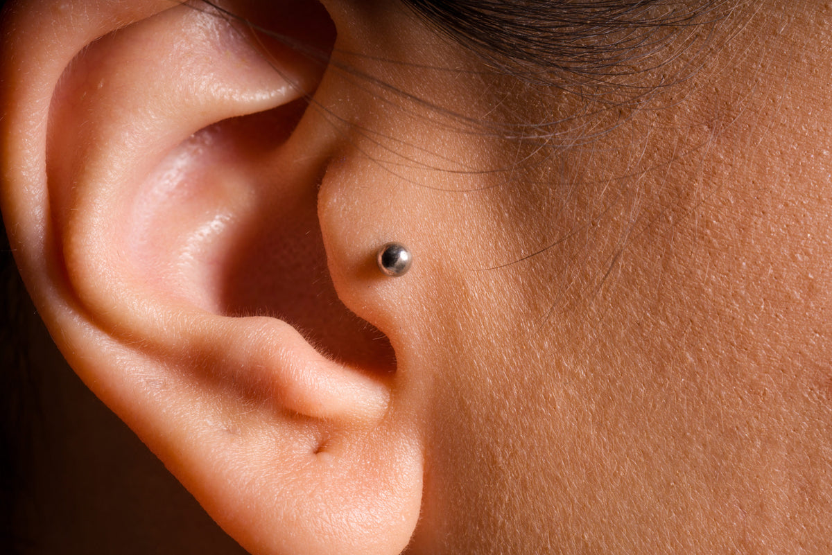 Piercing al Tragus Piercing al Tragus