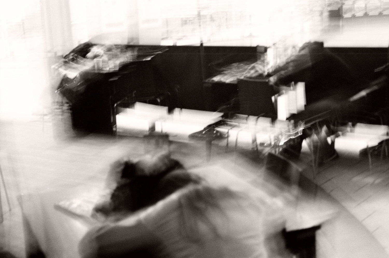 Light Sensitivity Dizziness: Causes & Solutions